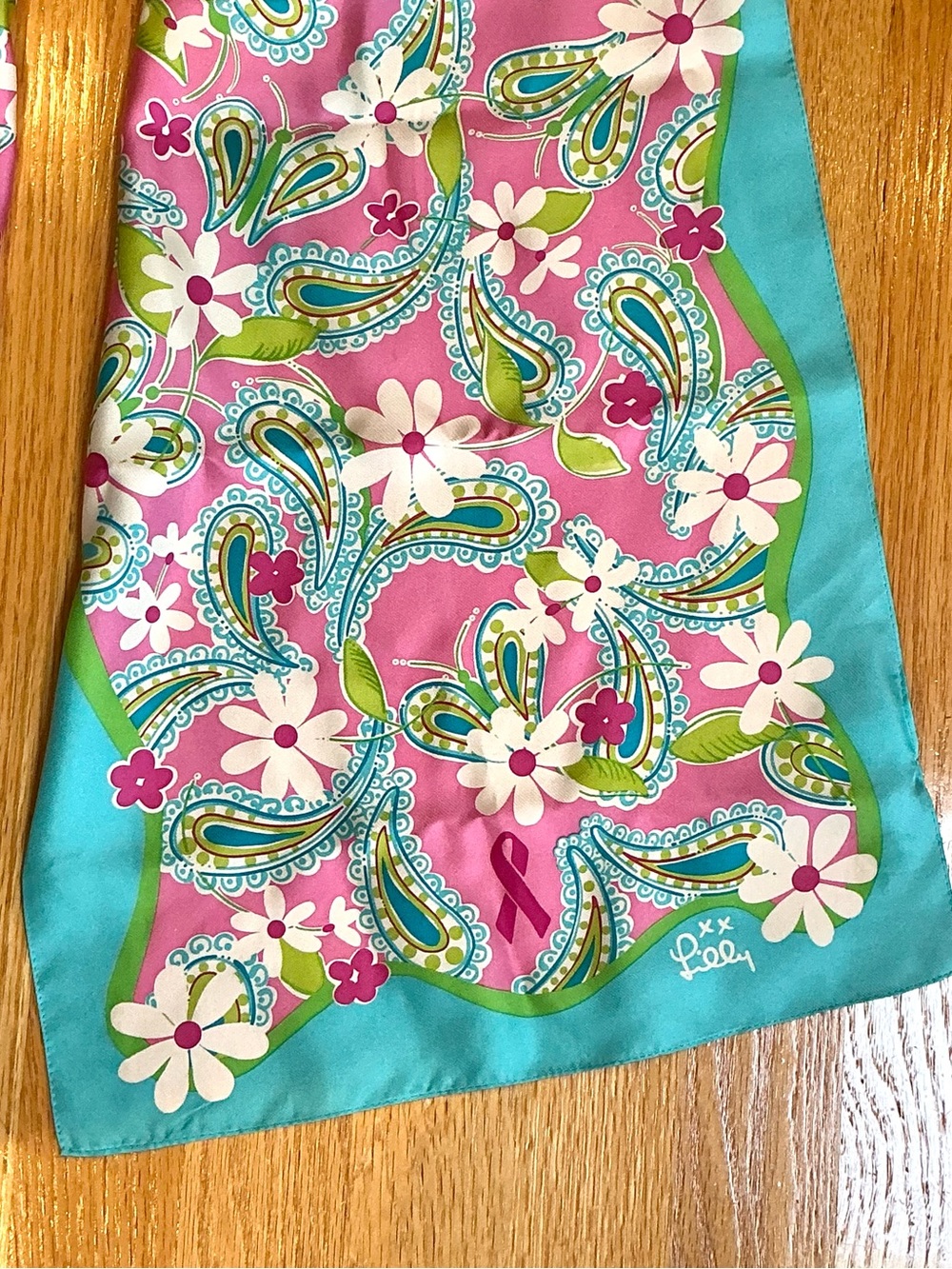 Lilly Pulitzer x Ford Vintage 2004 Silk Scarf Ltd. Edition Breast Cancer Awarene - Picture 4 of 10